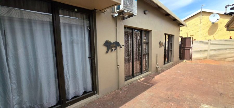 Commercial Property for Sale in Universitas Free State